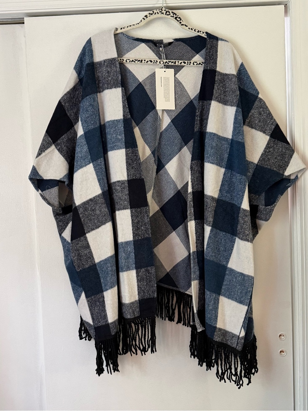 BloomChic NWT Blue & White Check Poncho Wrap